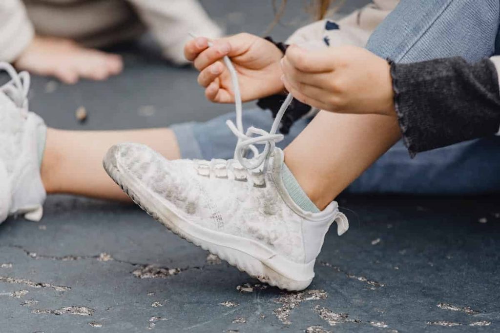 eliminar malos olores en el hogar zapatillas deportivas espacio y armonía