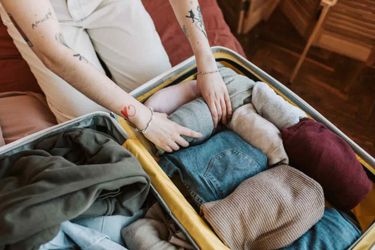 C mo Guardar Ropa En Una Maleta Consejos Pr cticos Espacio Y Armon a c-mo-guardar-ropa-en-una-maleta-consejos-pr-cticos-espacio-y-armon-a